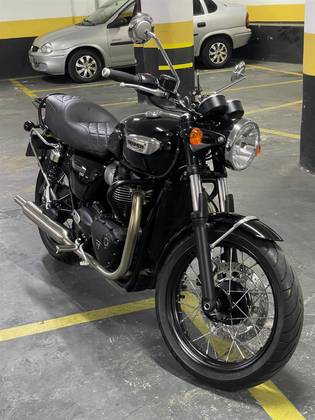 TRIUMPH BONNEVILLE T100 900 